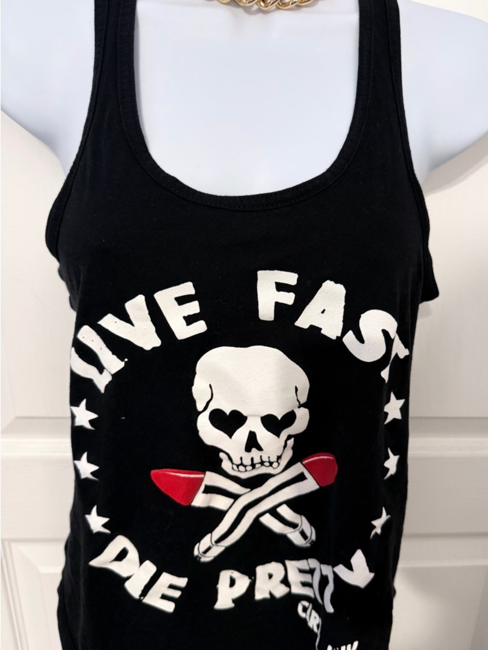 Black Graphic Skull Tank Top - Live Fast Die Pretty Style
